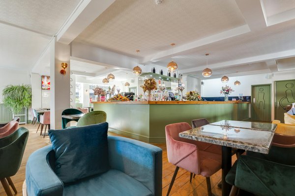 Maximizing Space: Discover the Ultimate Knife Block Design for Small Kitchens